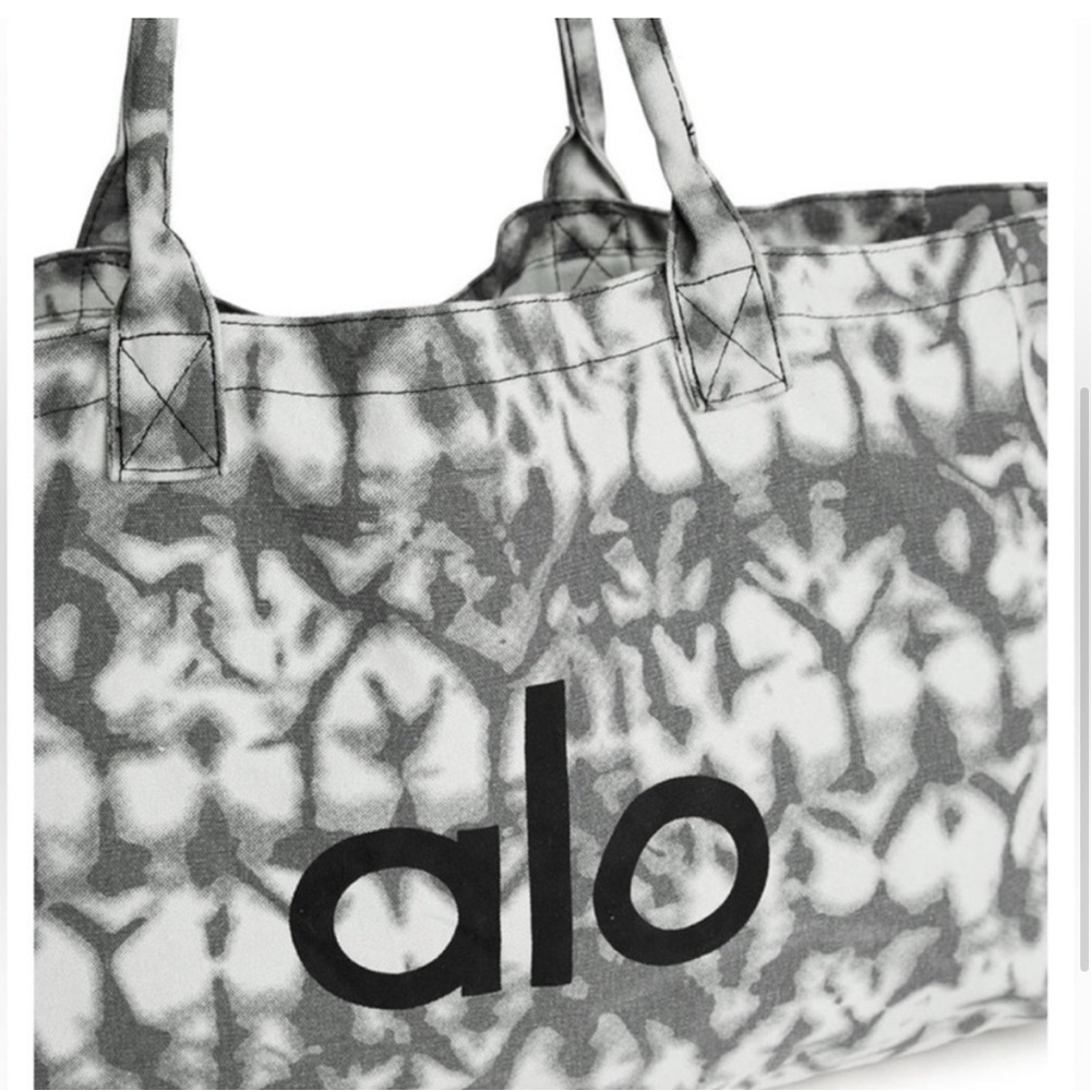 ALO | Large Yoga| Tote Bag| NWT - Picture 4 of 7